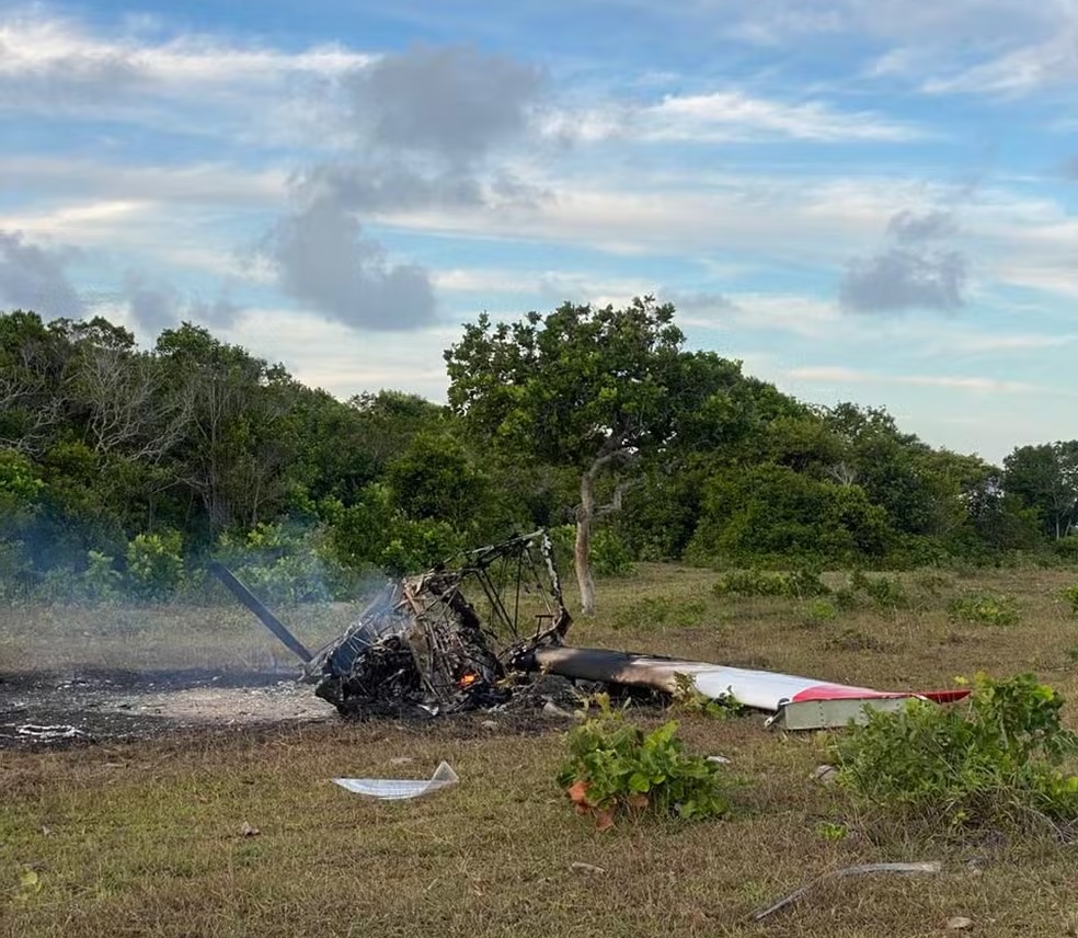 Segunda queda em menos de um mês: aeronave cai em Prado, na Bahia, e deixa vítima fatal