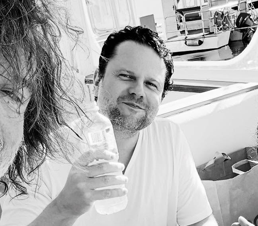 Selton Mello posta novo clique com Jack Black nos bastidores de filme internacional