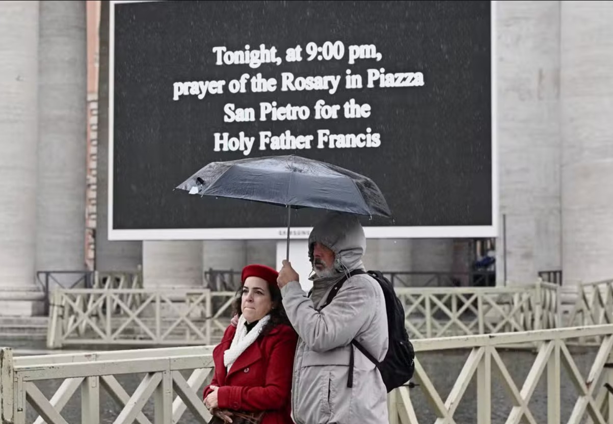 Vaticano convoca vigília noturna pela saúde do Papa Francisco