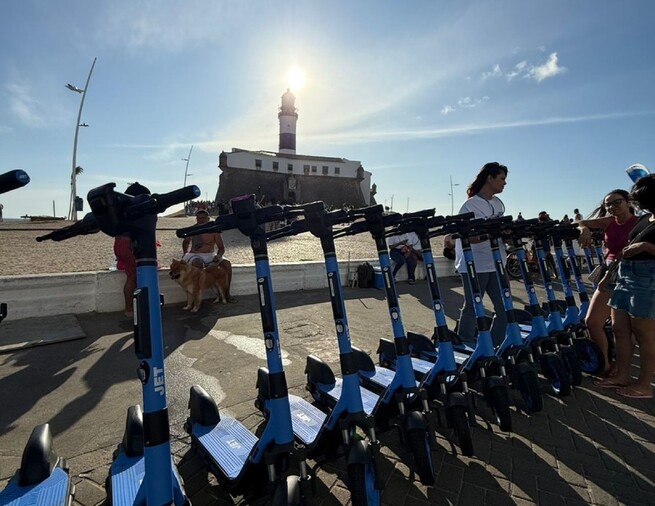 Serviço de patinetes elétricos é ampliado em Salvador; saiba detalhes