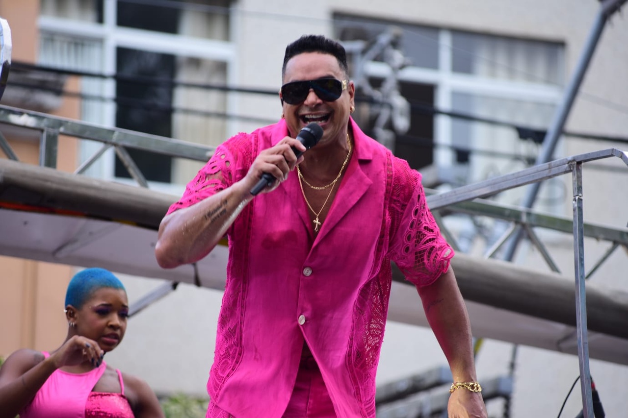 Xanddy Harmonia anuncia retorno às Muquiranas e ao Bloco da Torcida no Carnaval de 2026