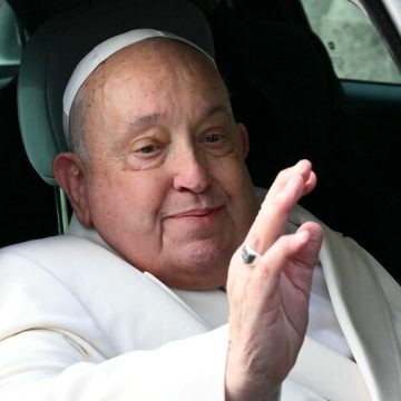 Papa Francisco teve noite tranquila e sem novas crises respiratórias, informa Vaticano