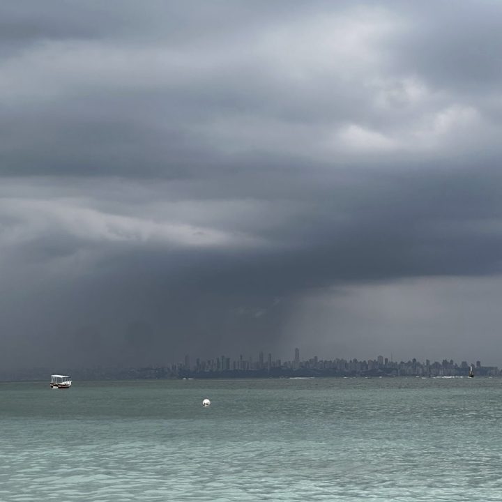 Frente fria avança pelo Brasil e deve encerrar onda de calor; veja previsão para Salvador
