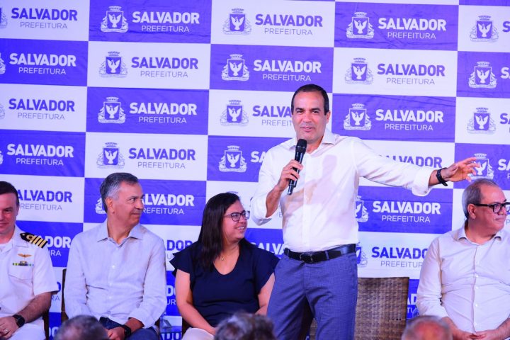 Bruno Reis troca comando de três secretarias e cria pasta voltada à economia náutica