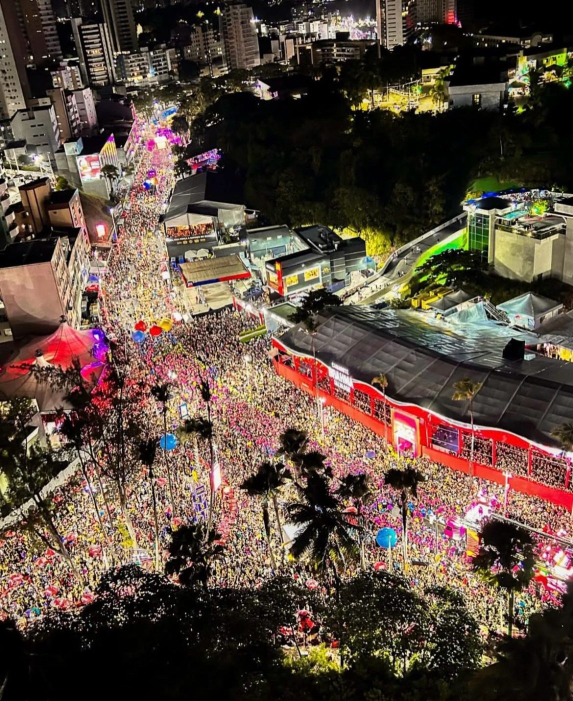 Turistas passam a prolongar estadia em Salvador após Carnaval