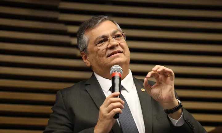 4 a 0: Flávio Dino vota pela cassação da deputada Carla Zambelli
