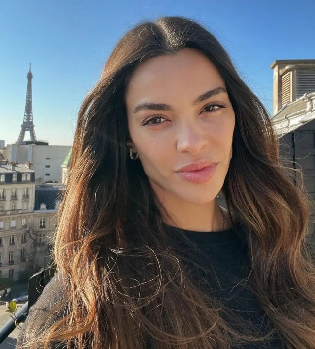Esposa de Daniel Alves anuncia gravidez do primeiro filho: ‘ainda não consigo acreditar’