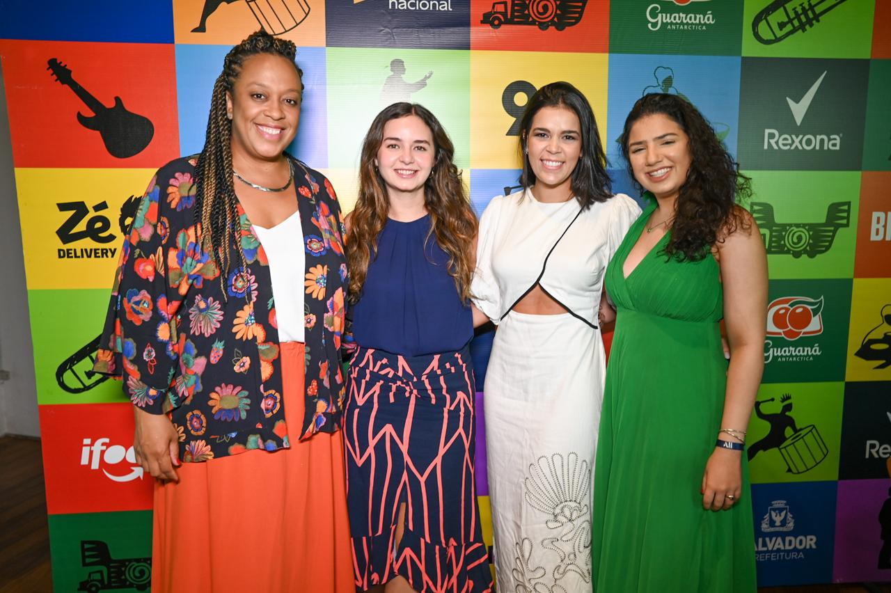 Michele Salles, Giovanna Furlan, Mariana Lopes e Jamile Sarchis