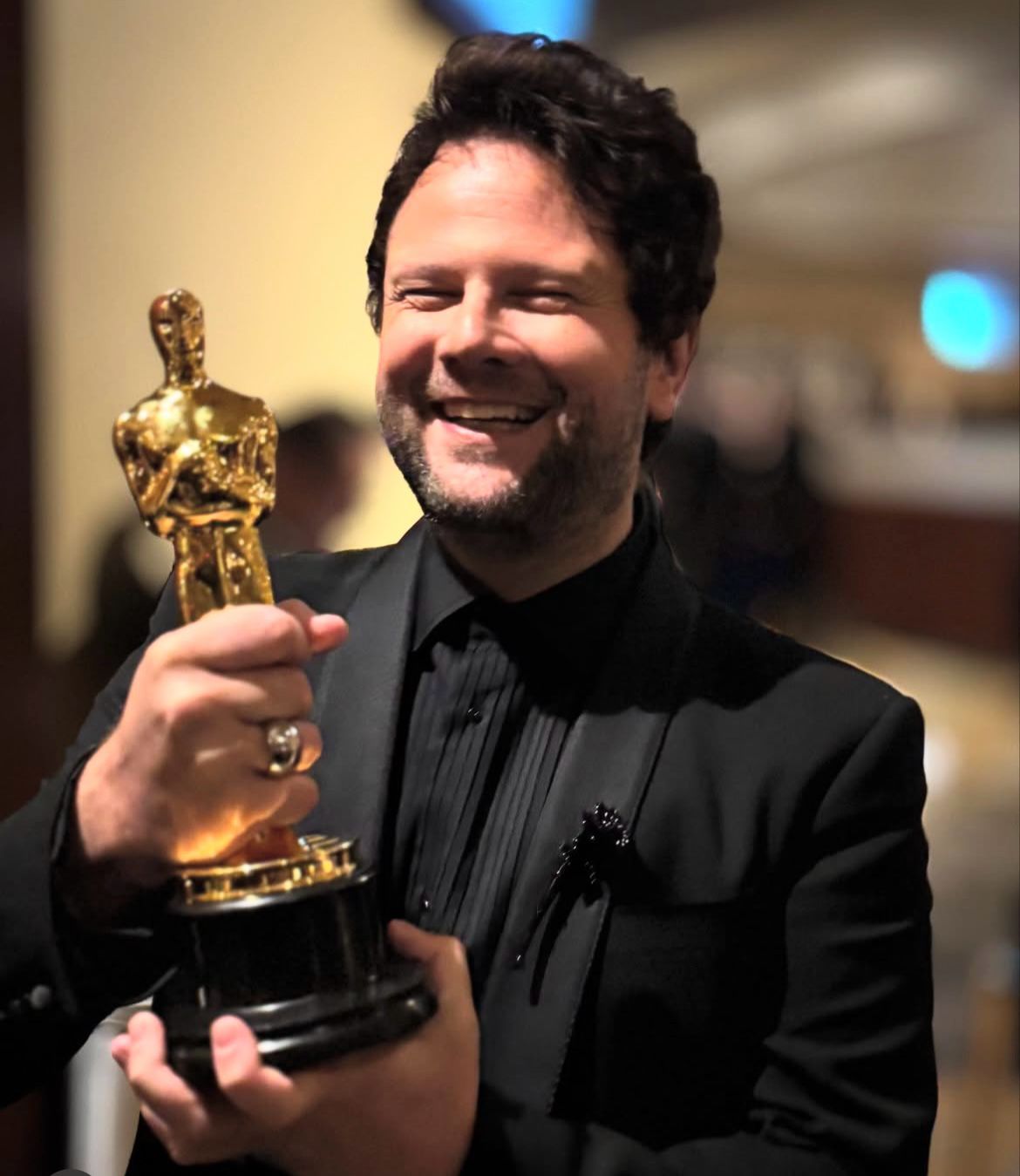 Selton Mello revela bastidores de festa pós-Oscar: ‘convidados emocionados dando parabéns’