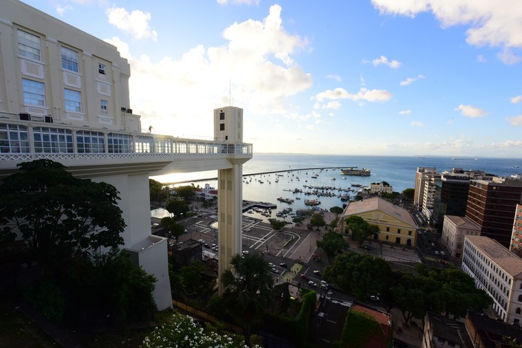 Recém-inaugurado, Elevador Lacerda registra aumento de 31% no número de passageiros somente no sábado (1º)