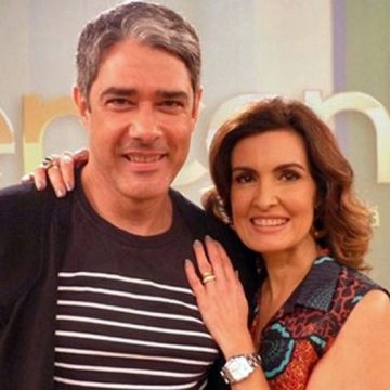 Família reunida: William Bonner e Fátima Bernardes passam o Carnaval juntos na França