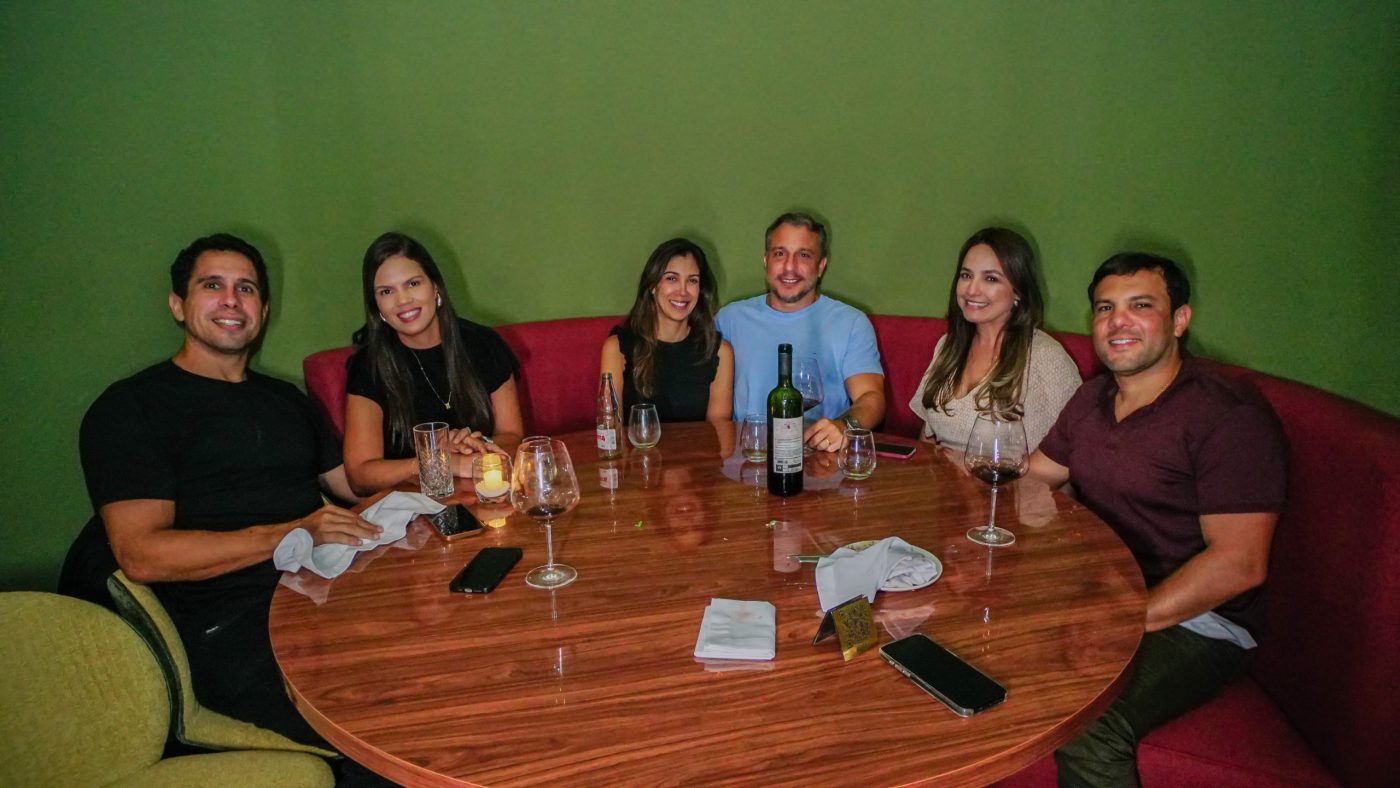 José Rocha, Gabriela Lopes, Mayanna, João Najar, Fernanda e Antônio Marques