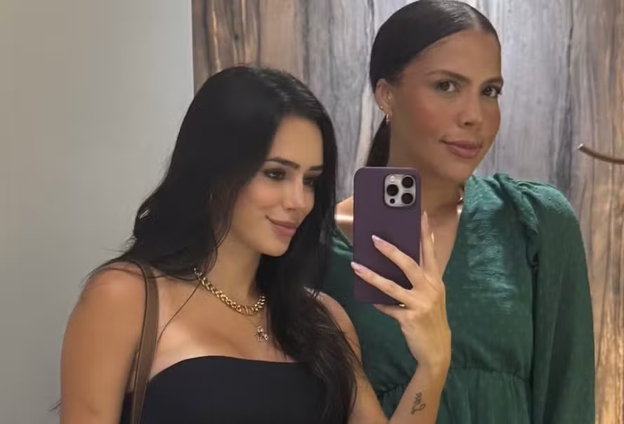 Bruna Biancardi exibe barrigão de gravidez ao lado de amiga peça-chave na reconciliação com Neymar