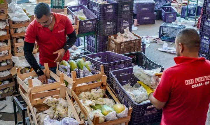 Prévia da inflação de março fica em 0,64%, pressionada por café e ovo