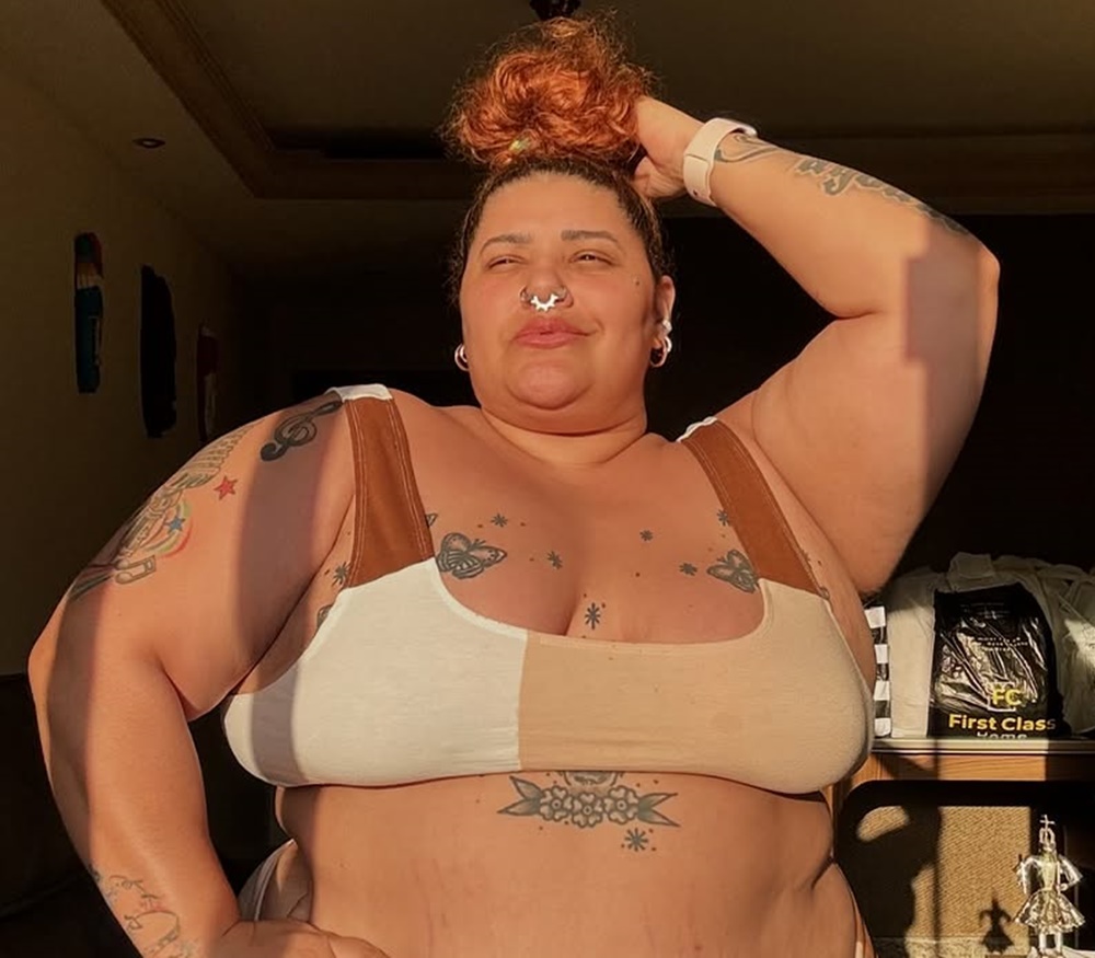 Aila Menezes elimina 35kg após bariátrica e mostra resultado; veja foto