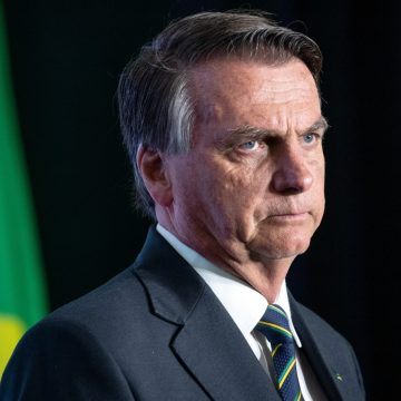 STF inicia julgamento que pode tornar Bolsonaro réu por tentativa de golpe