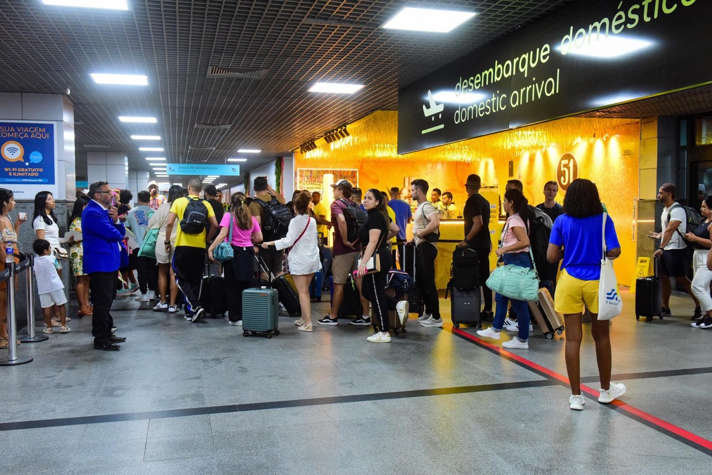Carnaval 2025: Ocupação hoteleira foi de até 95% e aeroporto registra recorde histórico de passageiros internacionais em Salvador