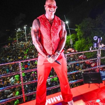 Com mais de 36h de shows, Léo Santana perde mais de 5 kg durante maratona de Carnaval