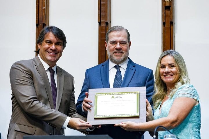 Ministro Dias Toffoli recebe título de Cidadão Baiano na Assembleia Legislativa: ‘Baiano com muito orgulho’