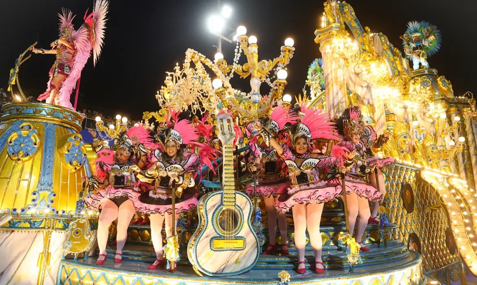 Seis escolas voltam ao Sambódromo do Rio para desfile das campeãs neste sábado