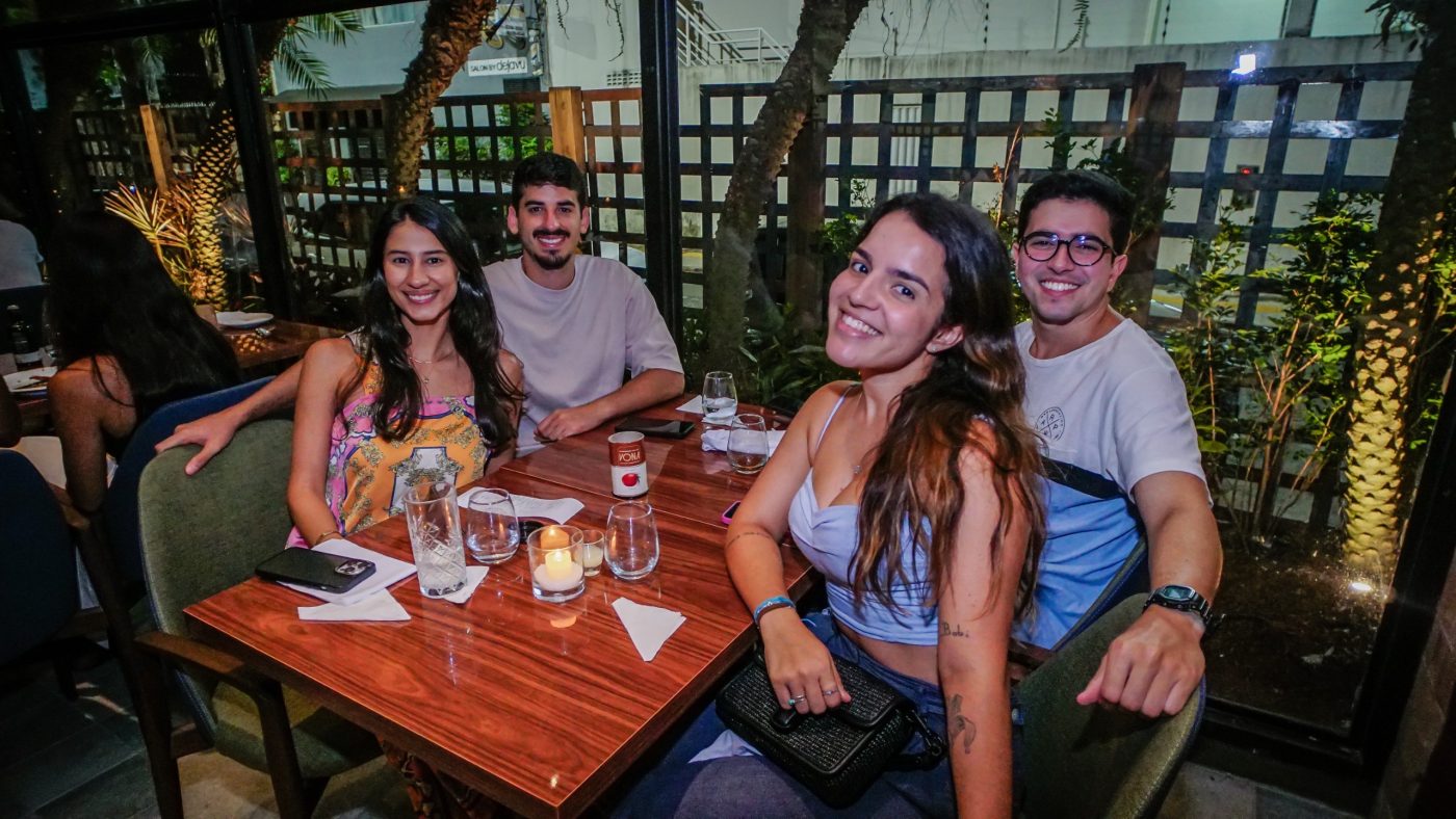 Bárbara Queiroz, Lucas Chamusca, Lucas Barreto e Maria Júlia