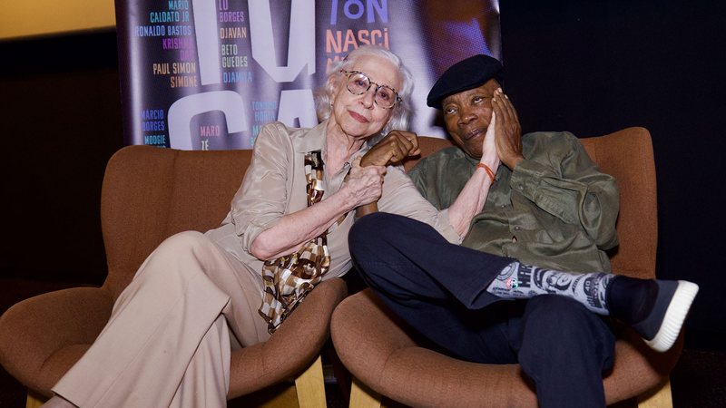 Fernanda Montenegro prestigia Milton Nascimento em pré estreia de filme