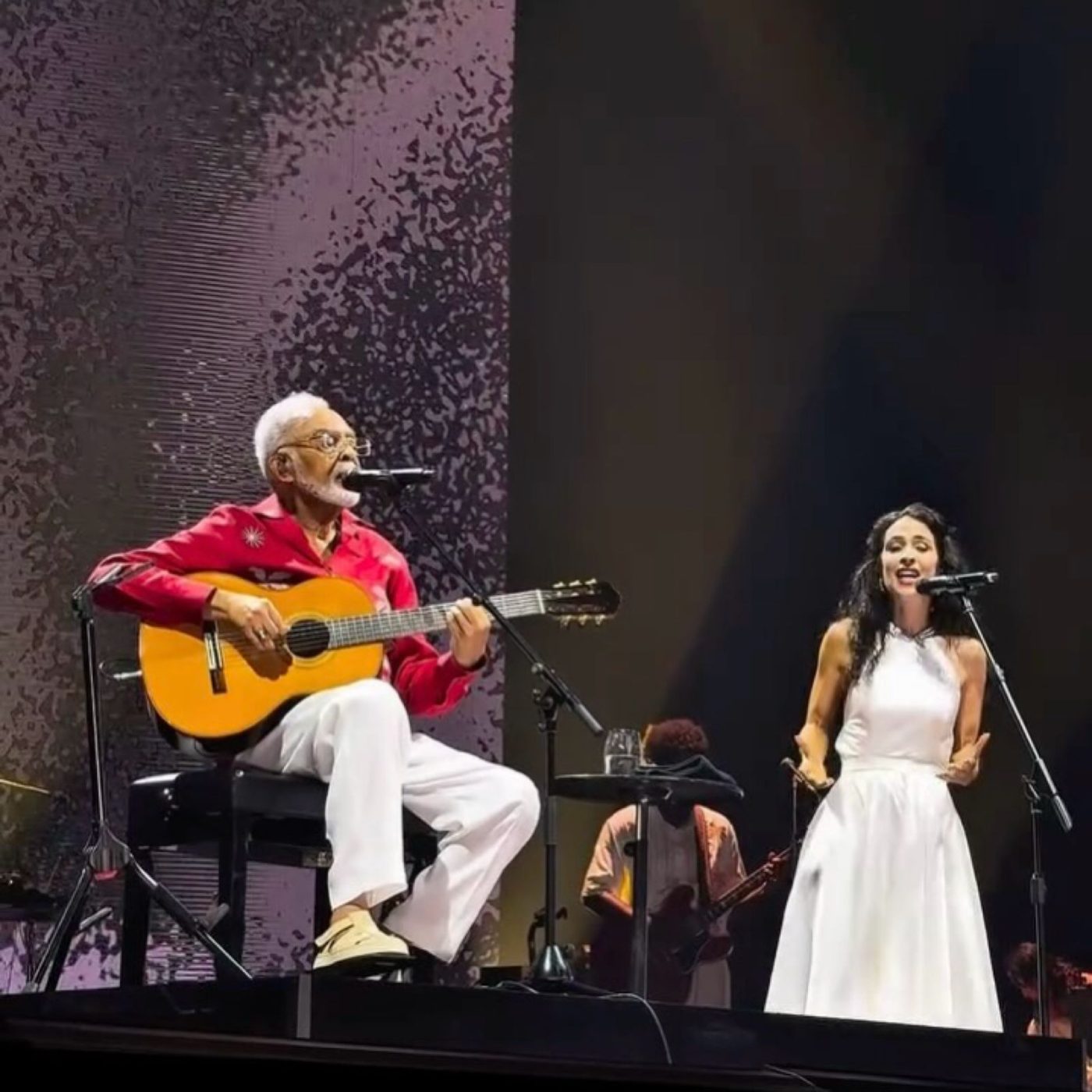 Após estreia em Salvador, Gilberto Gil canta com Marisa Monte em show no Rio