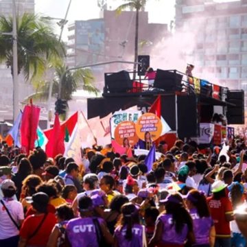 Dia Internacional da Mulher: marcha 8M mobiliza ativistas em Salvador