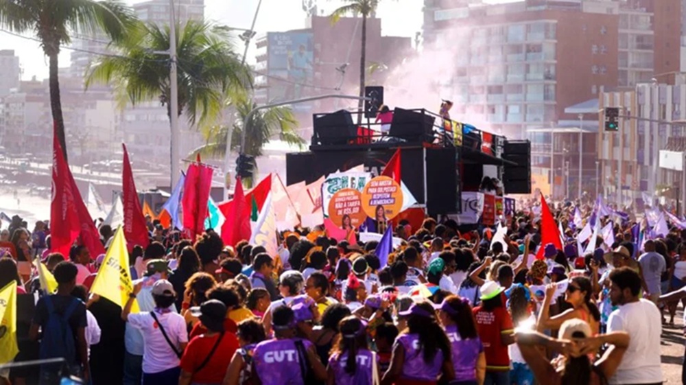 Dia Internacional da Mulher: marcha 8M mobiliza ativistas em Salvador