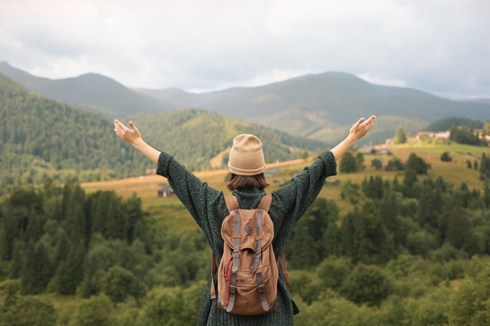 Mulheres que viajam sozinhas terão desconto em hotéis; veja lista