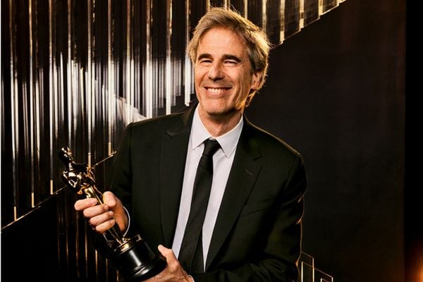 Após conquistar o Oscar, Walter Salles prepara série documental sobre ídolo do futebol brasileiro