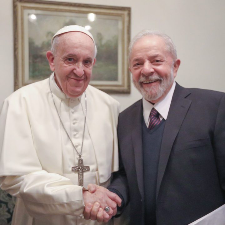 Lula lamenta morte do Papa Francisco e decreta luto de sete dias no Brasil
