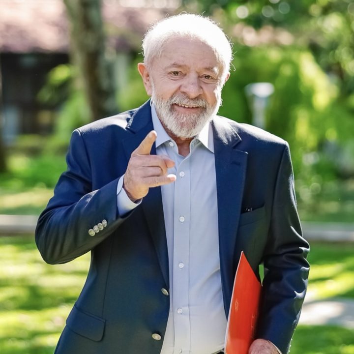 Lula afirma que irá disputar reeleição em 2026
