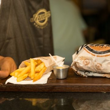 Tradicional hambuergueria no Rio Vermelho encerra atividades após 8 anos: ‘Até logo’