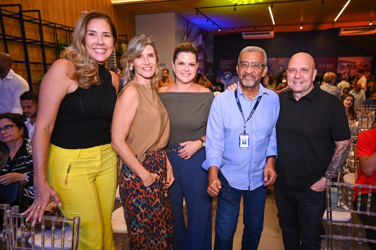 Mônica Magnavita, Ângela Santibanez, Samita Fontes, Pereira e Domiciano Neves