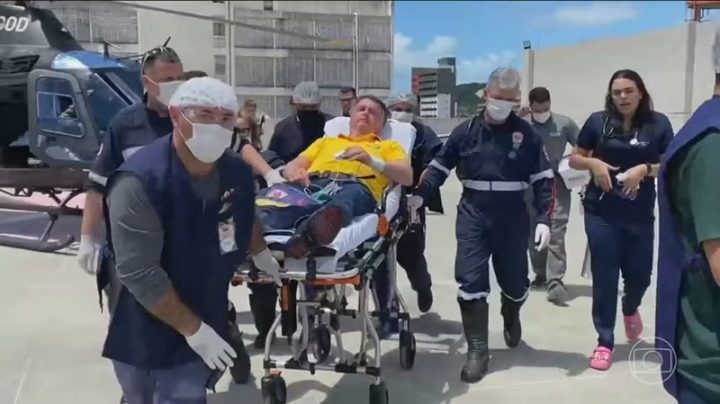 Bolsonaro será transferido em UTI aérea para Brasília, diz senador