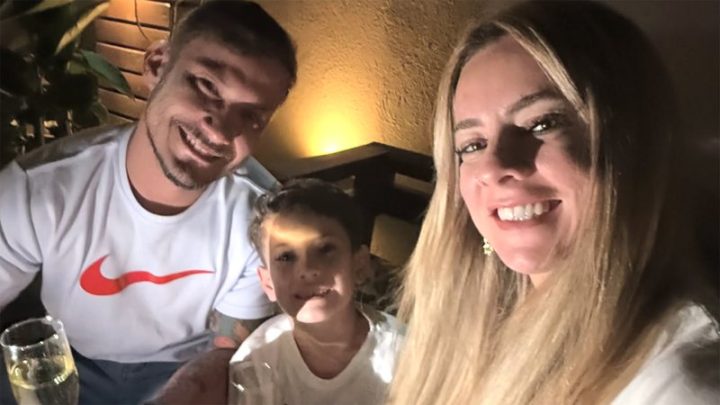 Viúva de piloto da Fórmula 1600 fala sobre as mortes do filho e do marido: ‘Eternos amores’
