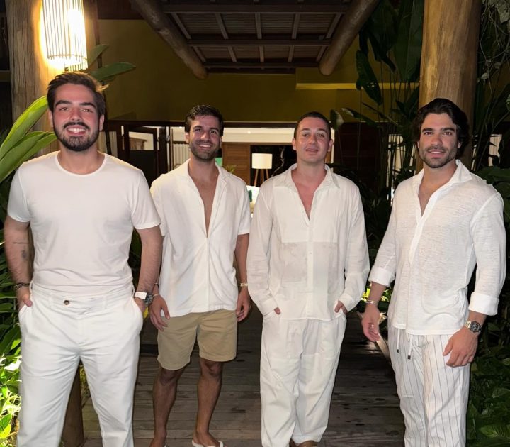 João Silva curte feriado em Trancoso com Luís Eduardo Magalhães Guinle