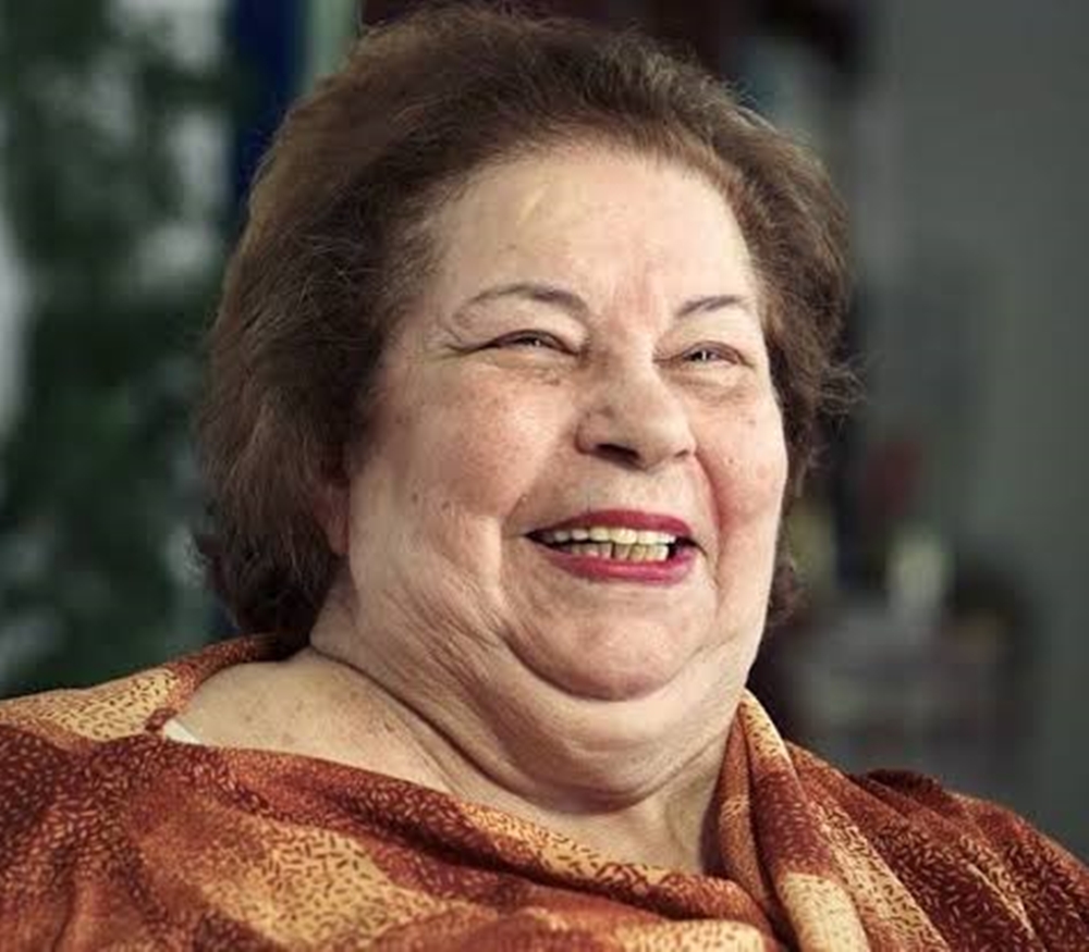 Internada há 9 meses, Nana Caymmi completa 83 anos e apresenta melhora: ‘Está lúcida’