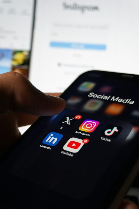 Cofundador do Instagram acusa Zuckerberg de sabotar crescimento do app