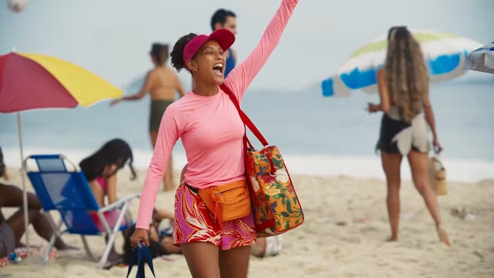 Em Vale Tudo, Raquel vai vender sanduíche na praia para sobreviver no Rio de Janeiro