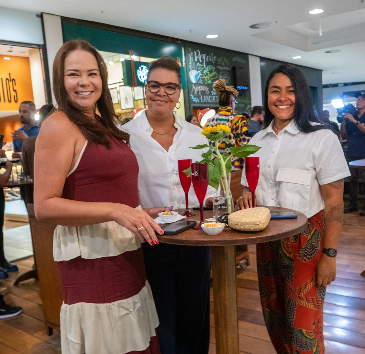 Tulia Ribero, Ana Tereza Caldas e Paula Lima