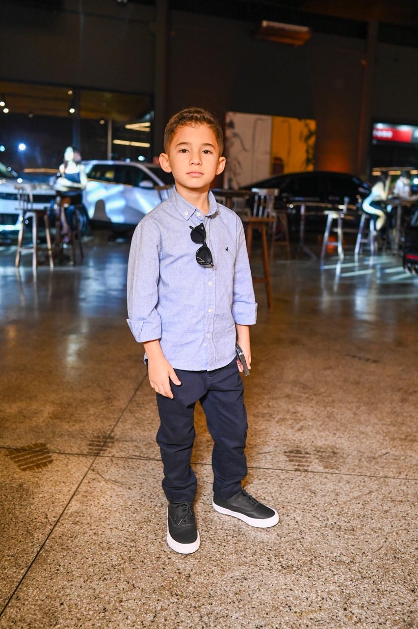 Theo Avelino