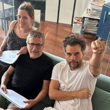 Wagner Moura fala sobre reconhecimento internacional e relação com Kleber Mendonça Filho: “Nos conectamos pela política”