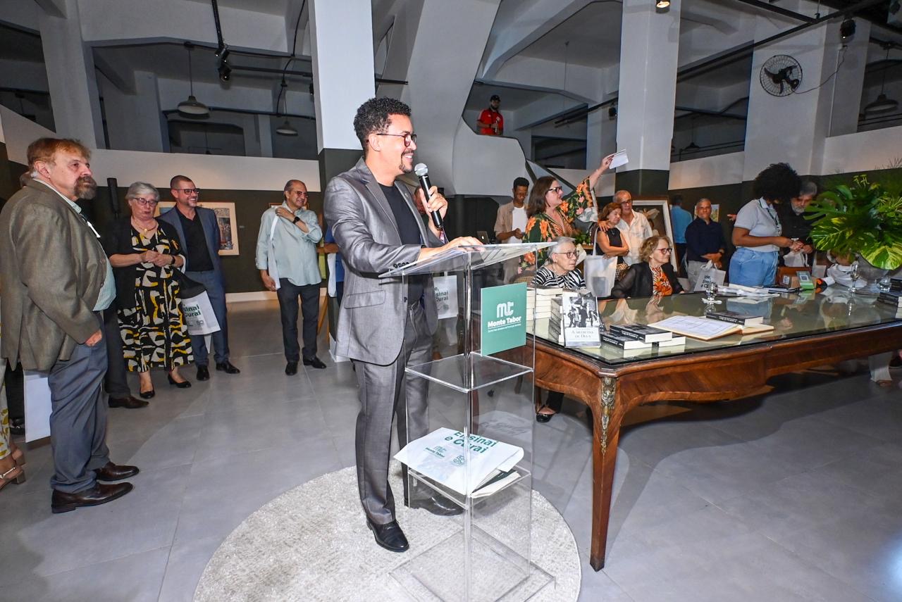 Laçamento da biografia de Luigi Verzé