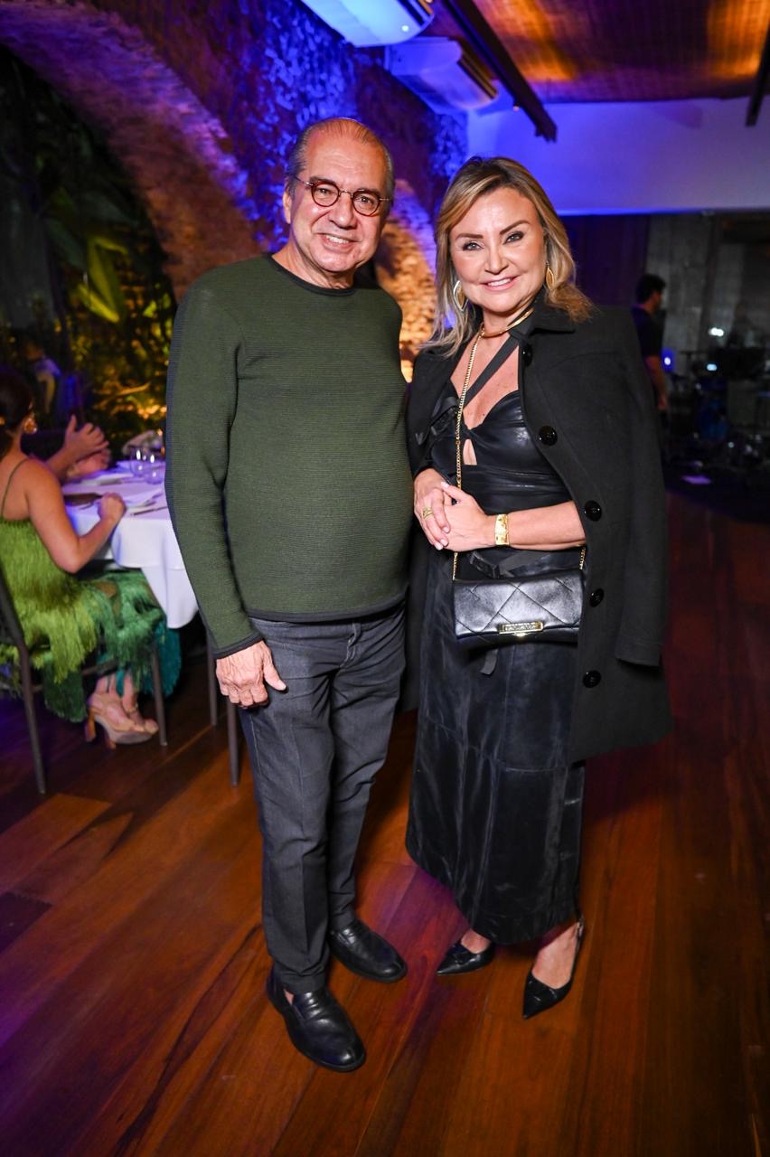Roberto e Rosângela Sá Menezes