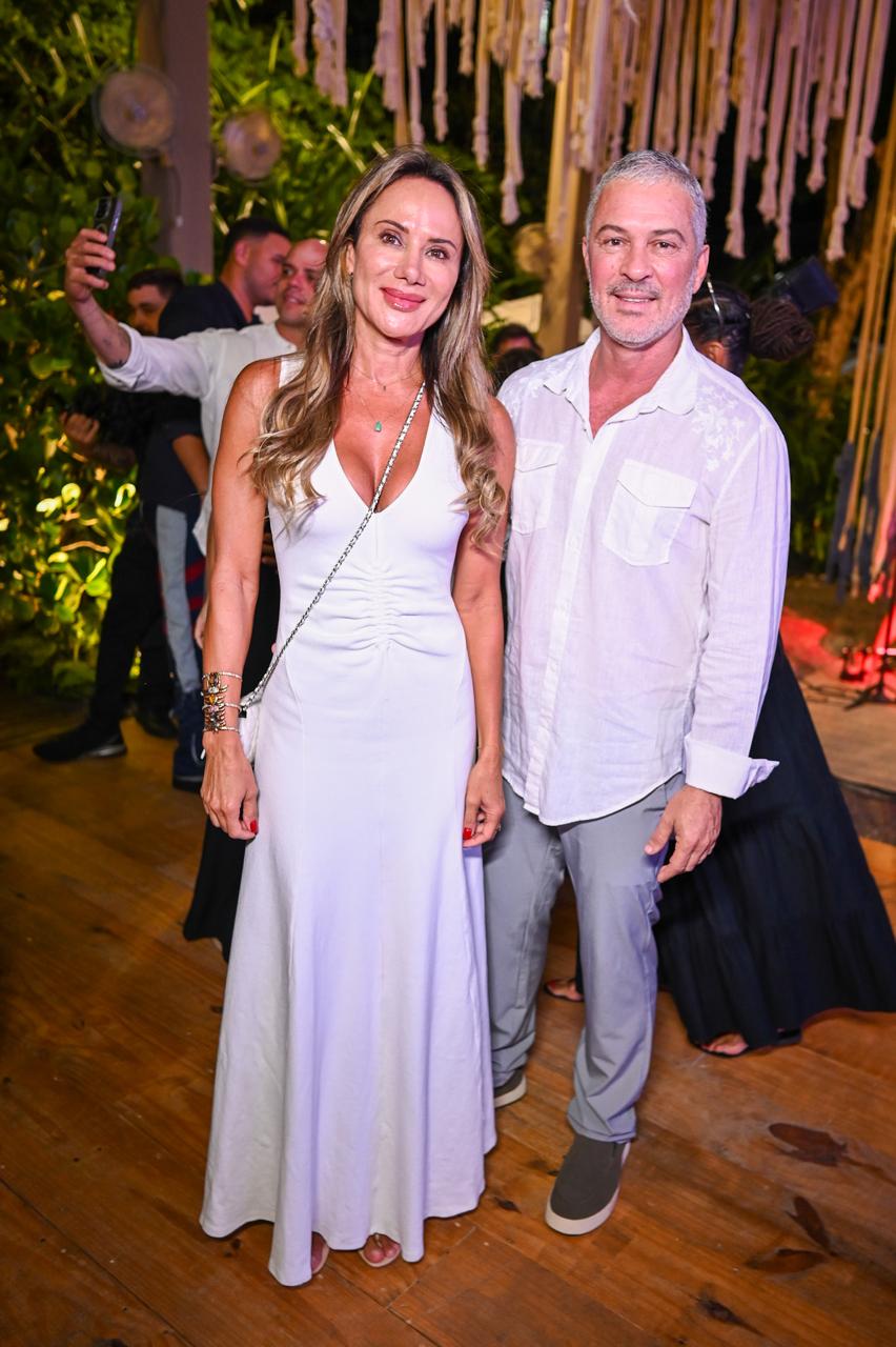 Luciana Lobo e Gustavo Moreno