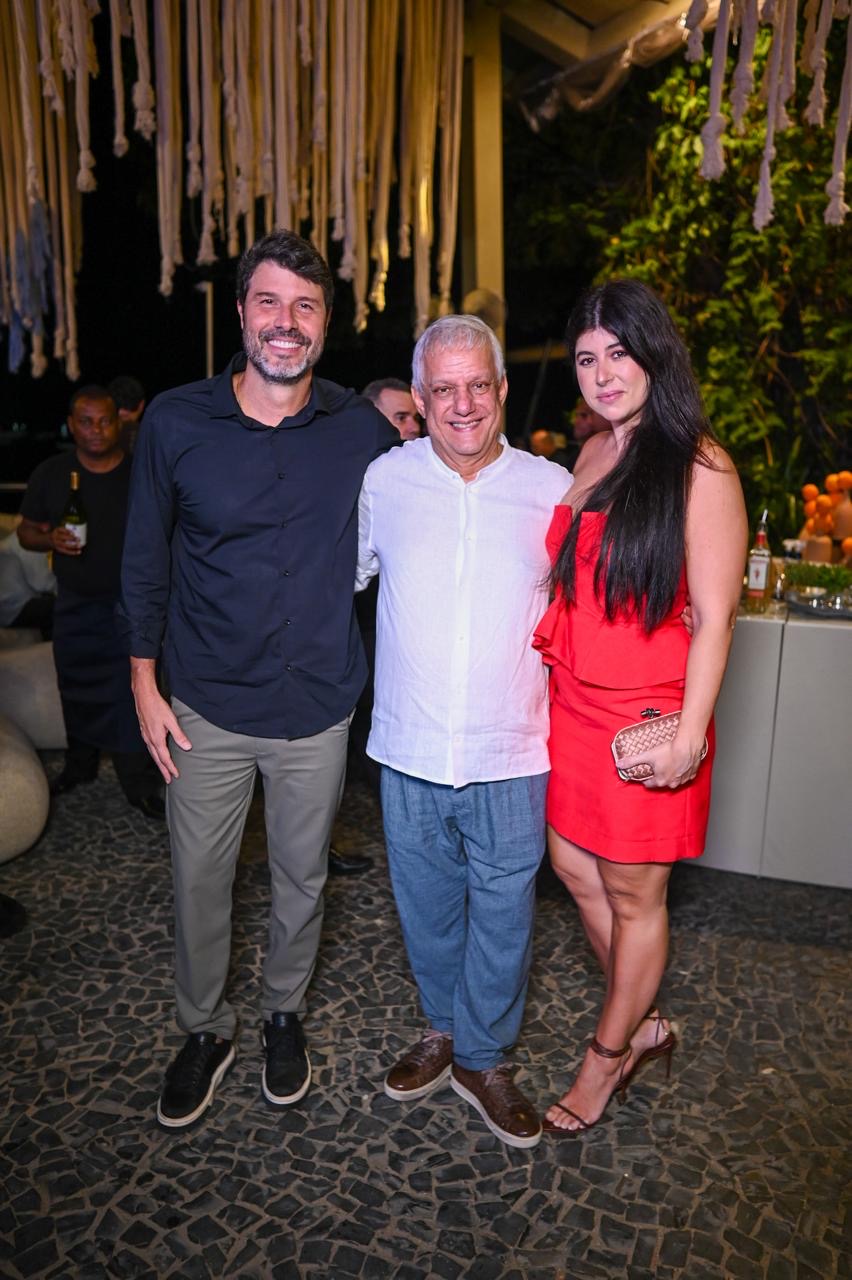 Tiago Martins, Edinho Engel e Giovanna Cerri