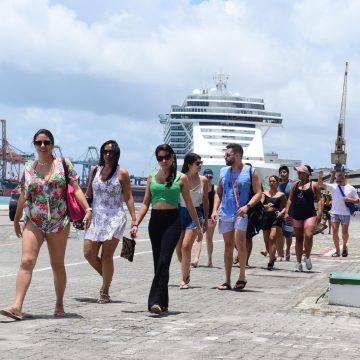 Saiba quantos turistas Salvador recebeu no primeiro trimestre de 2025