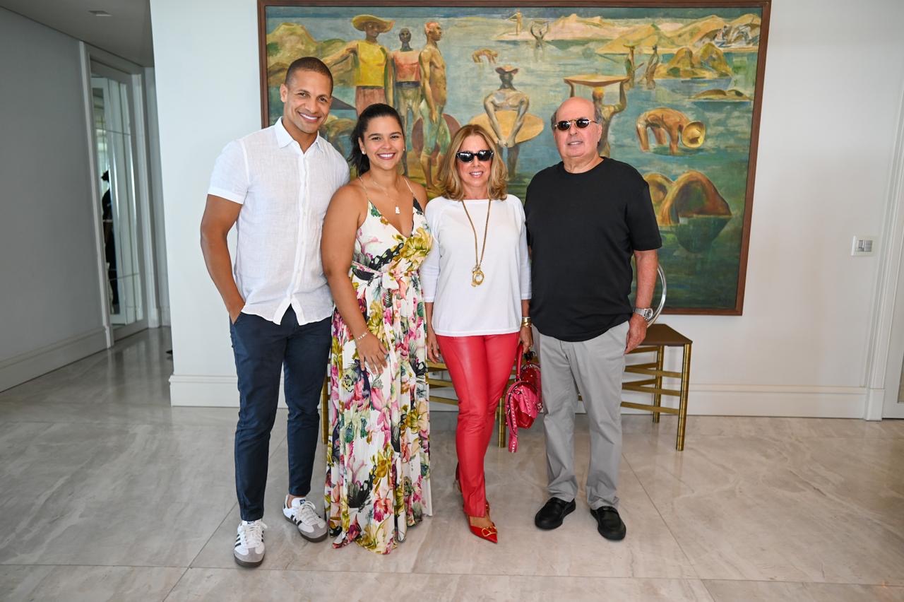 Paulo Pereira, Marcela Mendonça, Eliane e Eugênio Carvalho
